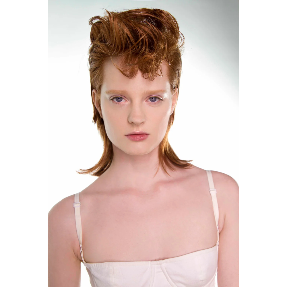 R+Co VICIOUS Strong Hold Flexible Hairspray - obrazek 2